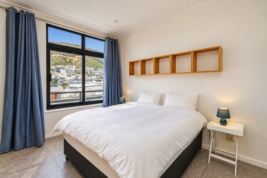 2 Bedroom Property for Sale in Sea Point Western Cape